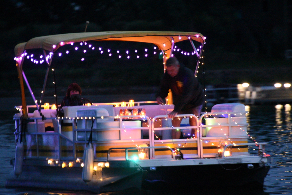 Lighted Boat Parade 2021 at Bayles Lake